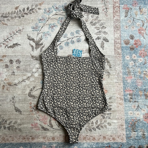 Free People Talk Back Floral Shaping Halter Bodysuit Black NWT Size Medium - Picture 7 of 11